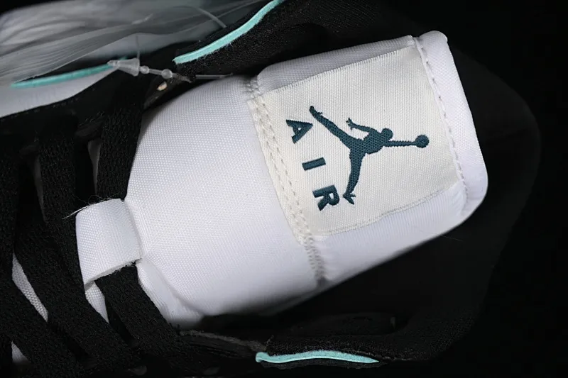 All Categories Air Jordan Jordan Series Basketball Shoes Air Jordan 1 Mid Air Jordan 1 Mid AJ1 Joe 1 Snake Print Black Green Toe Zhongbang Basketball Shoes FQ7818-100